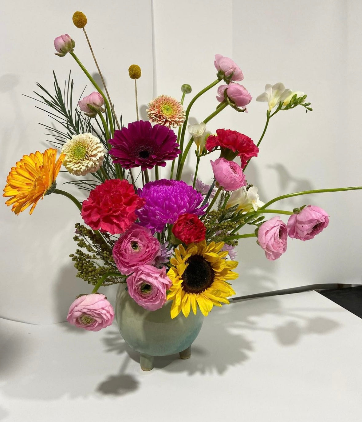 Unstructured vase arrangement